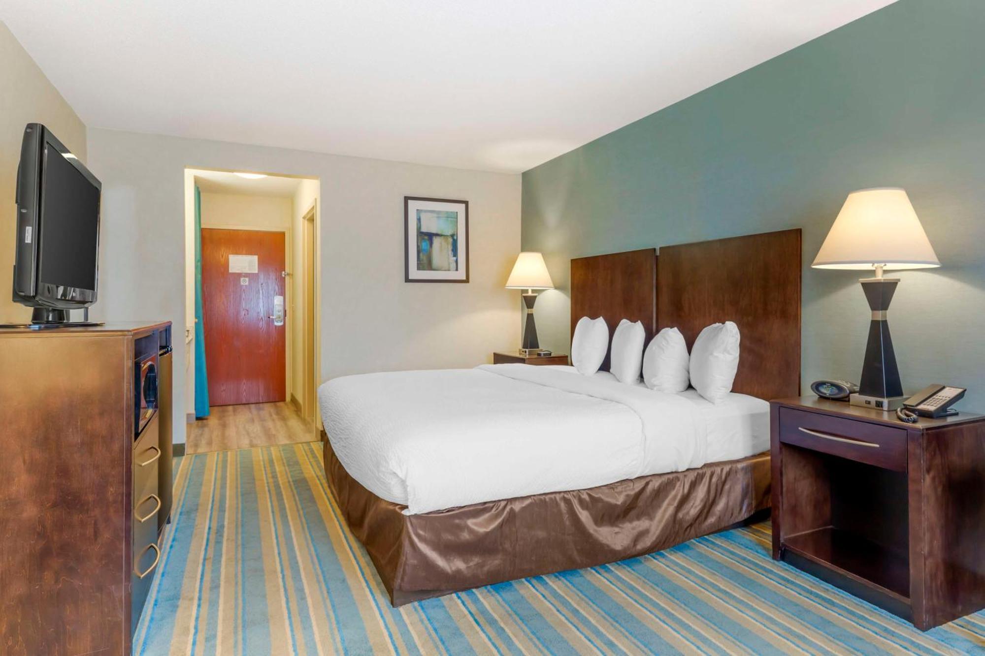 Best Western Plus Berkshire Hills Inn & Suites Pittsfield Esterno foto